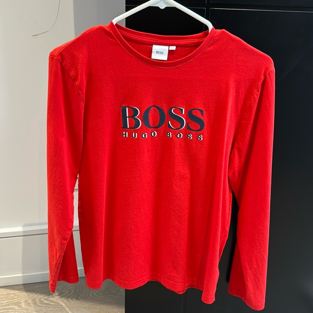 Boss red long sleeve